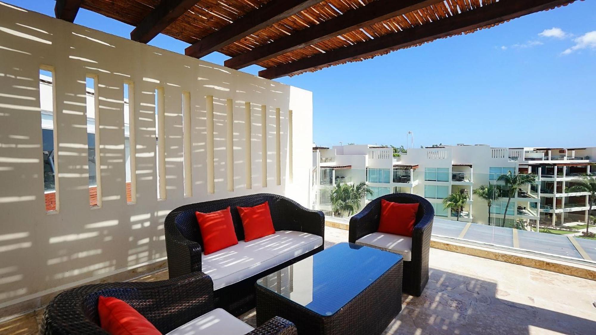 Elements Penthouse 7